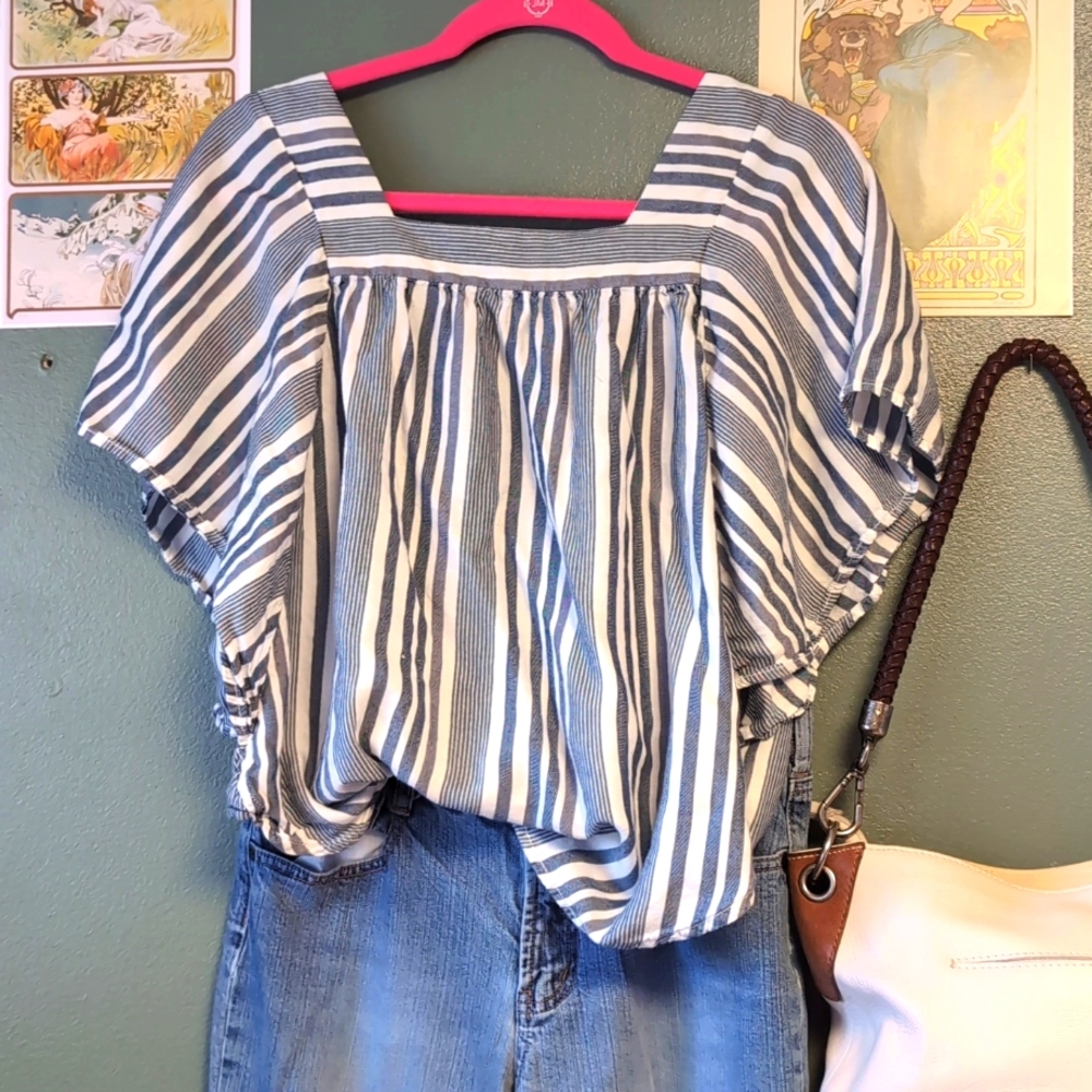 Beach LL Batwing Style Top